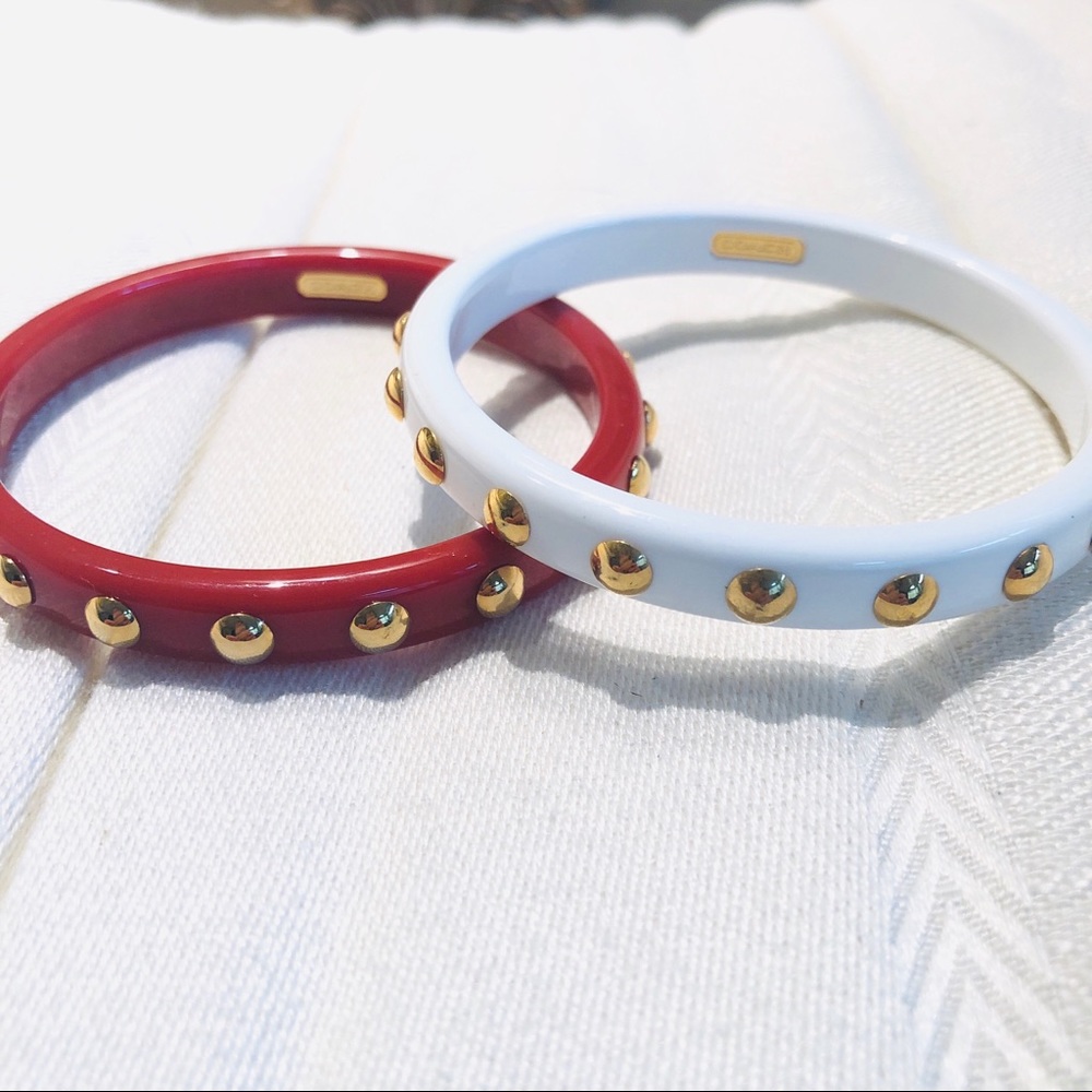 🎉HP🎉Coach 1/3” White Resin Nailhead Bracelet❗️Only White Left❗️ - Picture 1 of 5